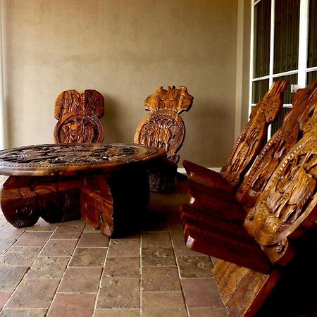 Cavallo Guesthouse Windhoek Esterno foto