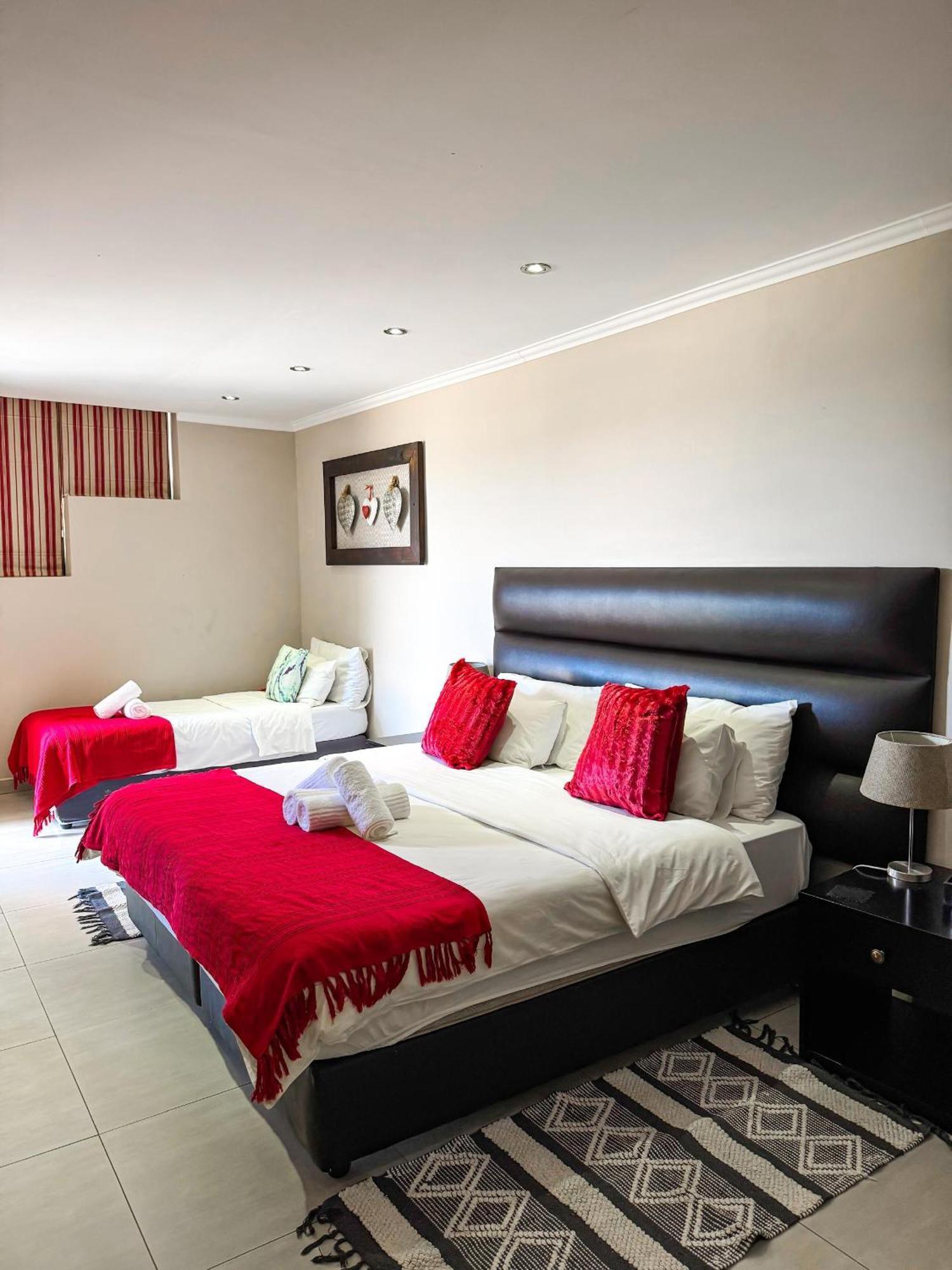 Cavallo Guesthouse Windhoek Esterno foto