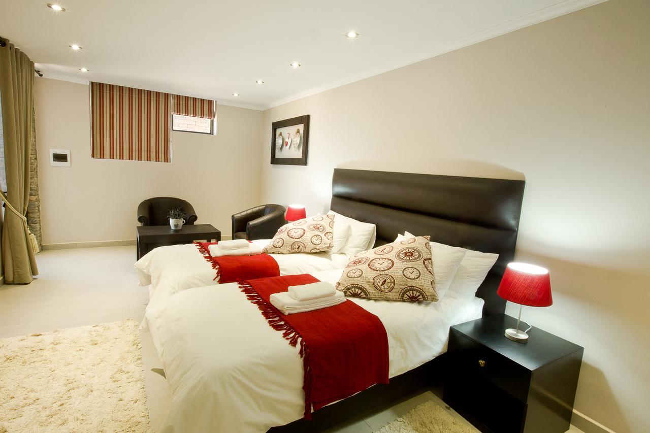 Cavallo Guesthouse Windhoek Esterno foto